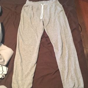 Grey Sweatpants💛